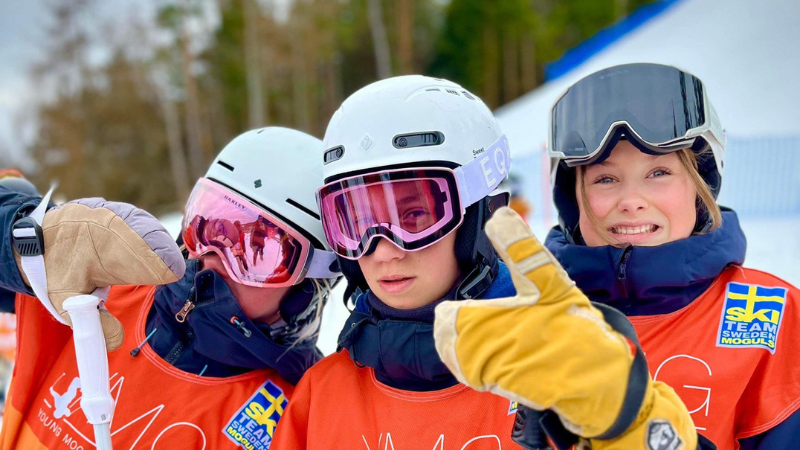 Young Mogul Generation i Ekebyhovsbacken slog deltagarrekord. Foto: Anna Hansson. 